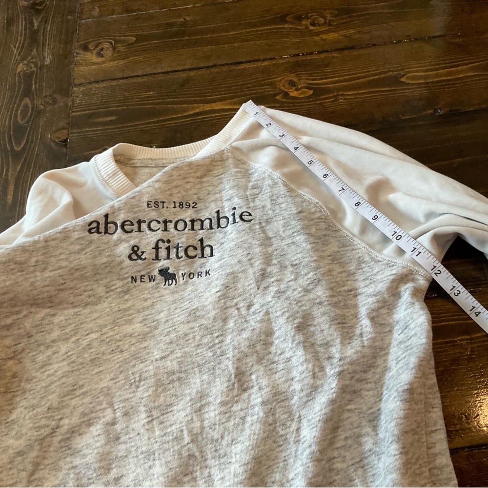 Abercrombie Kids Light Gray Pullover unisex - Picture 6 of 9